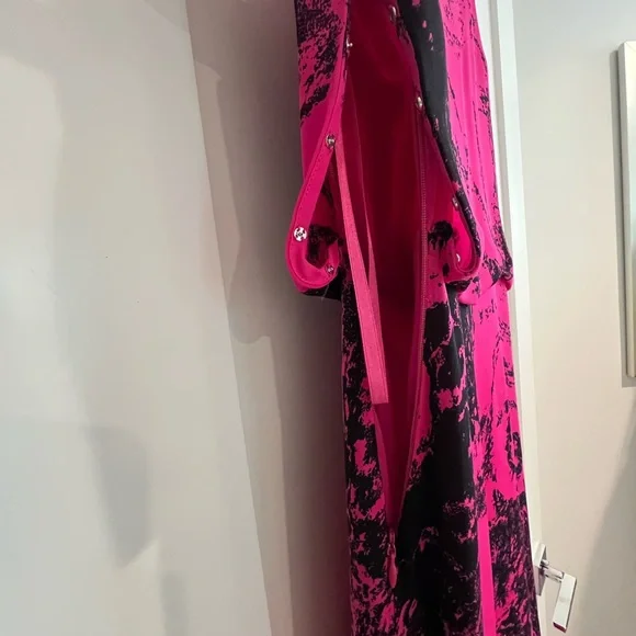 Halston -Elegant Pink and Black Dress size 8 NWOT - Picture 5 of 9